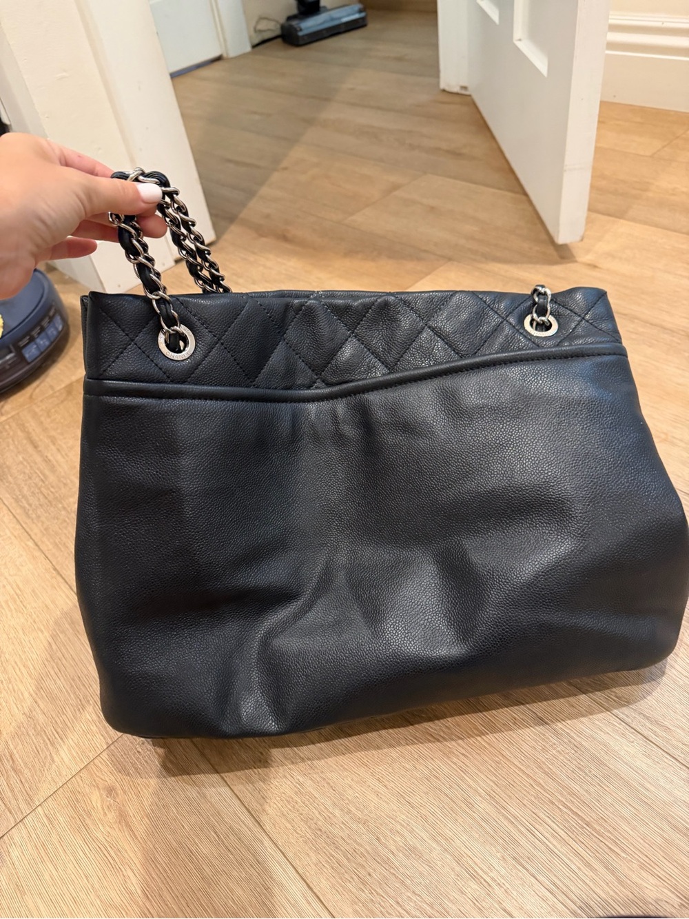Authentic CHANEL Black Quilted CC Logo Chain Strap Tote - Picture 3 of 16